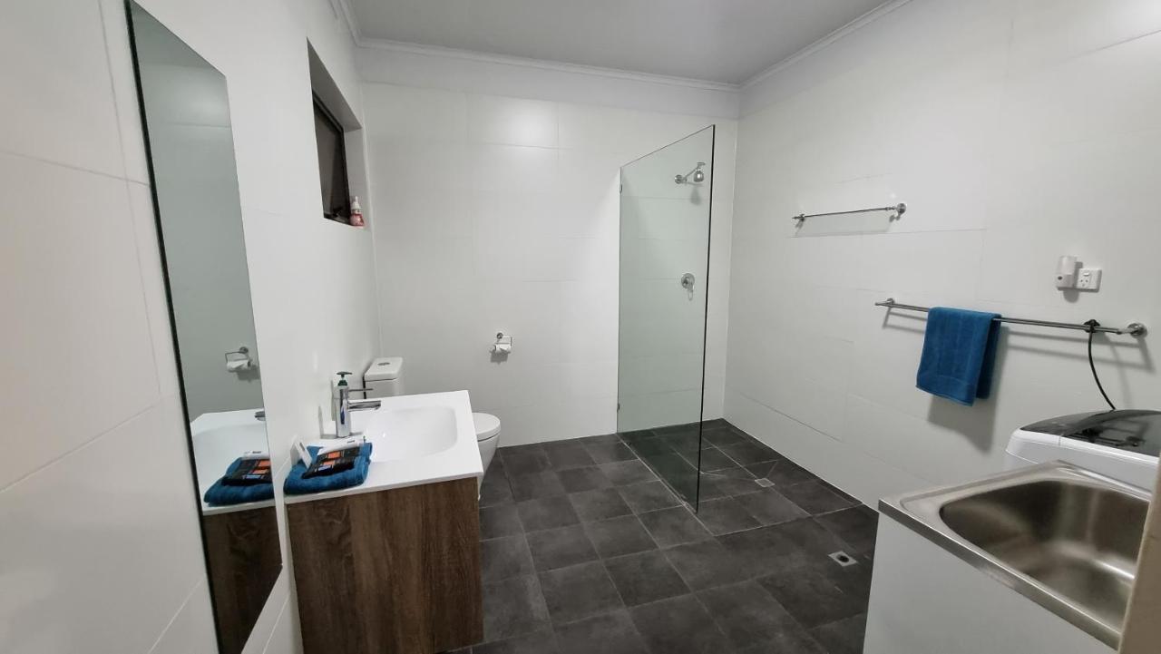 The Courtyard - Garden View Studio พอร์ตพีรี ภายนอก รูปภาพ